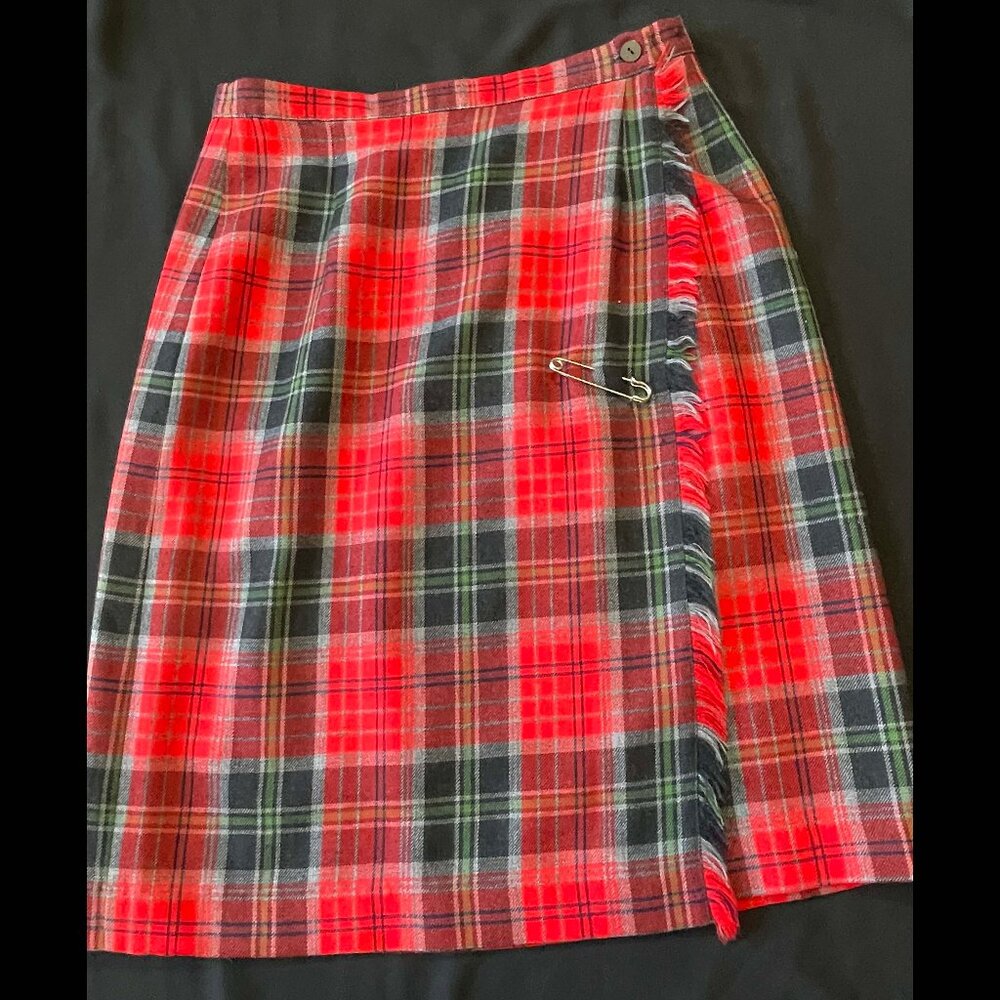 RAFAELLA Classic wrap/kilt style skirt SIZE 6